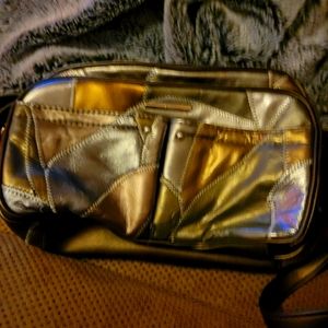 Medium purse